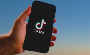 Mendorong Popularitas Konten melalui Layanan Jasa Share TikTok yang Efektif