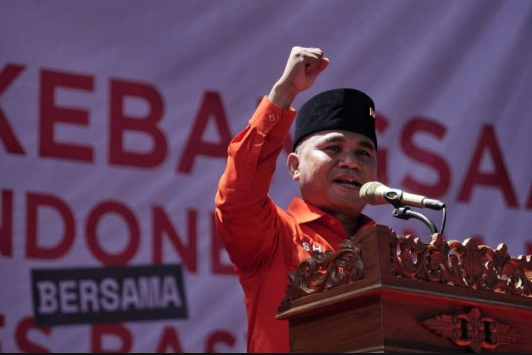 Pemimpin yang Dekat dengan Rakyat: Saat Kesederhanaan Mengalahkan Citra Politik