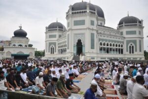 Pernah Membayangkan Seperti Apa Tradisi Idul Fitri di Luar Negeri? Ini yang Akan Membuatmu Takjub