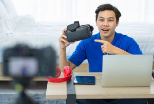 Maksimalkan Keputusan Pembelian dengan Review Blogger Indonesia: Strategi Terpercaya di Era Digital